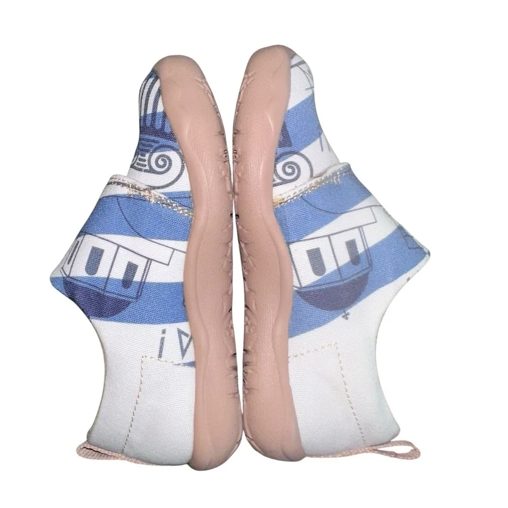 Kid Size UIN Slip On Shoes Canvas Comfortable Loafers 'Blue Romance' Size 8C‎